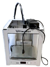Ultimaker 2+ High End 3d Printer Only Used A Couple Of Times, Like New