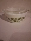 Vintage Pyrex Crazy Daisy Round Casserole With Lid 472 1 1/2 Pt Exceptional!