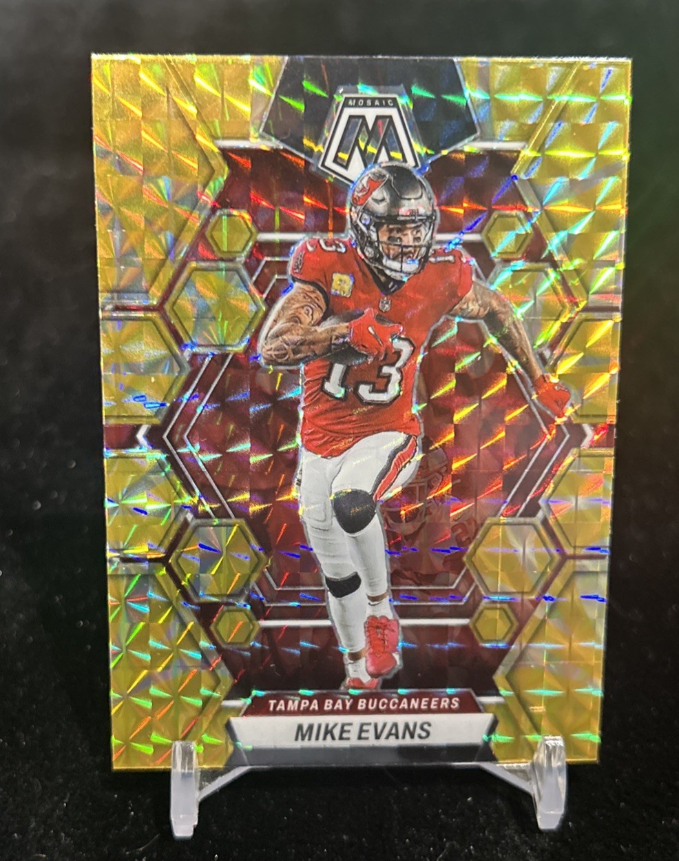 2023 Panini Mosaic - Mike Evans #227 Reactive Yellow Mosaic Prizm