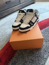Louis Vuitton Trainer Men s Low Top Lace-Up S...