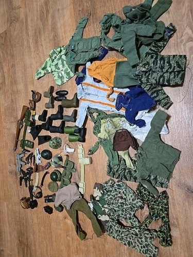 HUGE Vintage GI Joe Lot Accessories Weapons And Clothing Lot