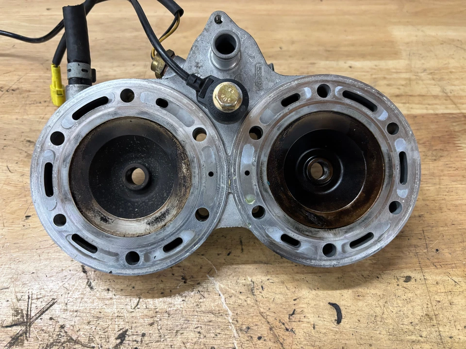 Polaris Rush Indy Switchback Axys RMK 600 2016-2024 cabezal motor cilindro Foto 3 de 3