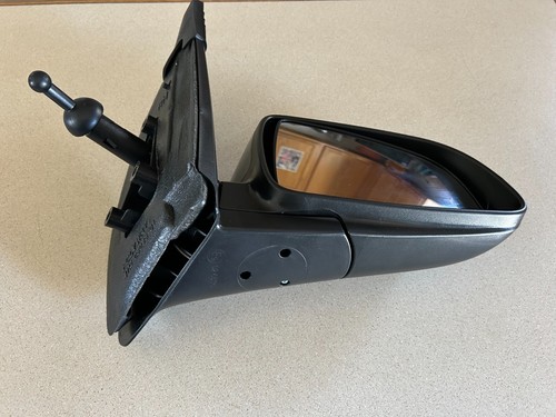 04-10 Chevy Aveo Sedan/Hatchback Passenger Side View Mirror Black - Picture 4 of 5