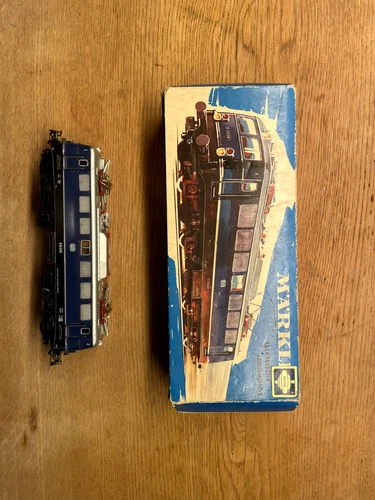 Märklin 3039 - Elektrolokomotive BR 110