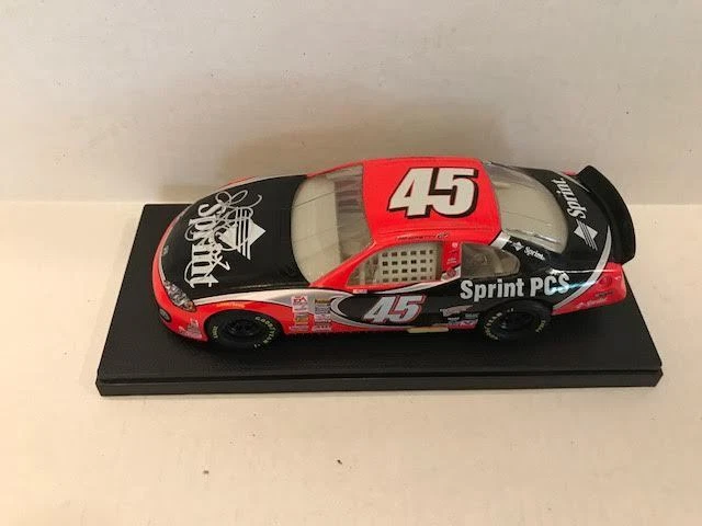 Coche Sprint #45 firmado por Kyle Petty coche Hot Wheels escala 1/24 certificado de autenticidad holograma Foto 3 de 4