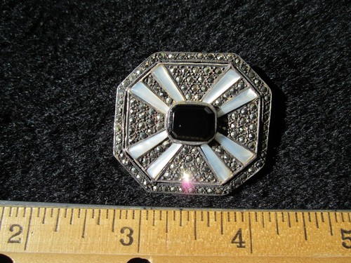 ANTIQUE ART DECO STERLING SILVER MARCASITE BLACK ONYX MOTHER OF PEARL BROOCH - Picture 10 of 12