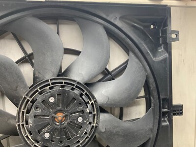 2020 - 2023 GMC TERRAIN 1.5L ENGINE COOLING FAN MOTOR ASSEMBLY OEM 