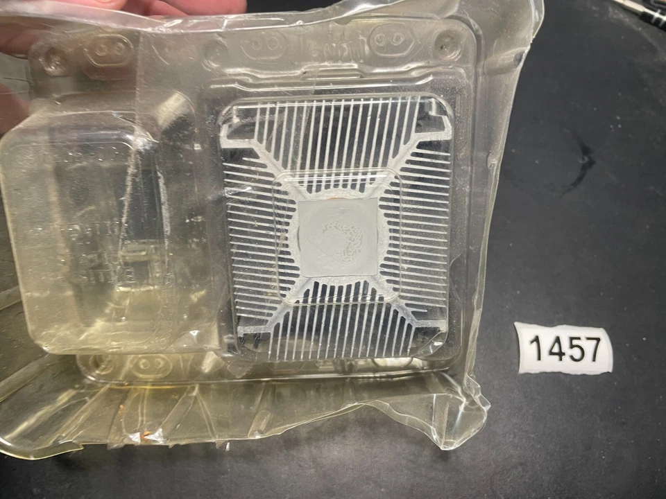 Intel Socket 478 CPU Copper Core Heatsink with Cooling Fan C91249-001 - New - Image 4 of 4