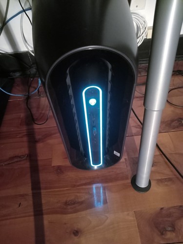 Alienware Aurora R11 - i9, RTX 3090, 16GB RAM, 1TB SSD + 2TB HDD - Picture 2 of 8
