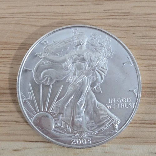 U.S. Mint American Eagle 2005 1 oz Silver Coin .999 Fine Bullion