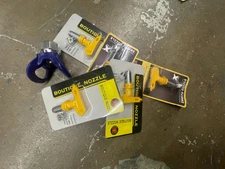 Airless Spray tip lot of five 517 size with gaurd