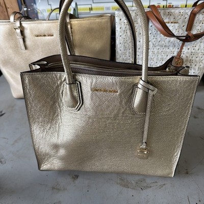 MICHAEL KORS MERCER LARGE STUDIO CONVERTIBLE Pale Gold LEATHER BAG Crossbody