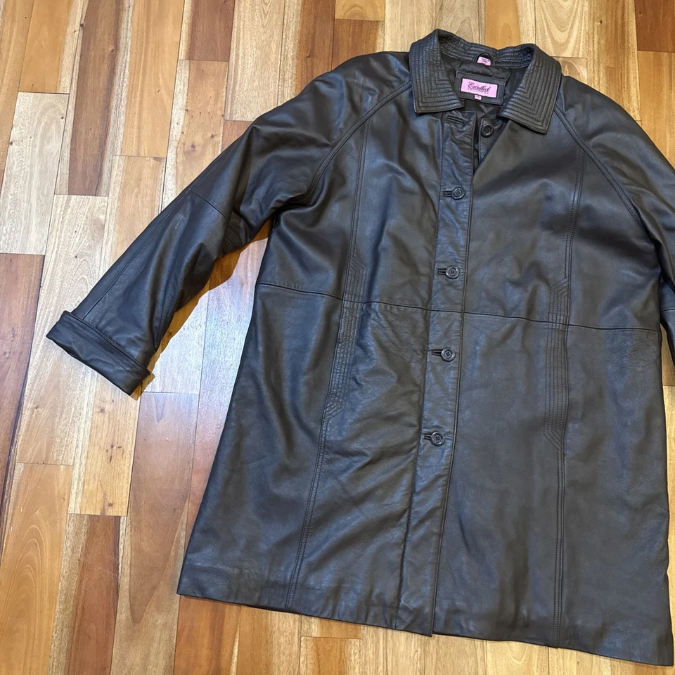 Chaqueta de cuero Excelled Collection para mujer 2XL más larga marrón con botones Foto 2 de 4