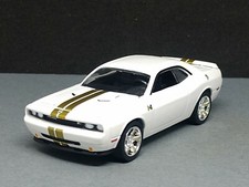 2009 Dodge Challenger Rt Collectible 164 Limited Edition Hurst Muscle Car Wht 2009 Dodge Challenger Rt Collectible 164 Limited Edition Hurst Muscle Car Wht