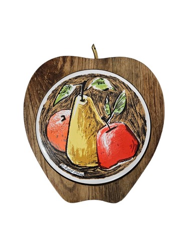 Vintage Styson Fred Press Wooden Apple Shaped Cheeseboard Trivet Pear Apple N15