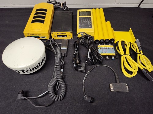 Konvolut Trimble GPS-Geräte TDC-1, 29654-01, 20669-50, 29653-00 + Kabel