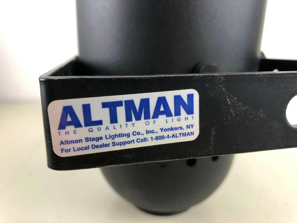 Altman PAR56 Stage / Theater Lighting with bulb, barn doors, and filter holder - Image 4 of 4