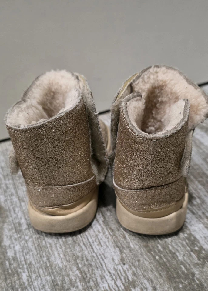 UGG Toddler Boots Size 4/5 - Image 3 of 3