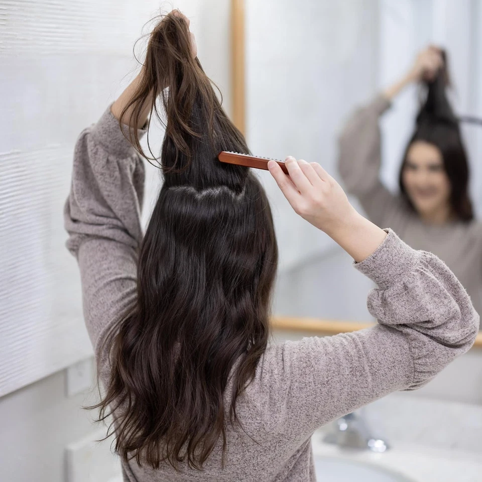 Cepillo para burlas de cerdas de jabalí y nailon - Peine para seccionar el cabello tamaño de la palma Foto 4 de 4