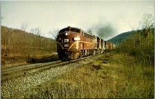 Postcard A 152, Lehigh Valley 52, wesbound freight at Waverly, NY