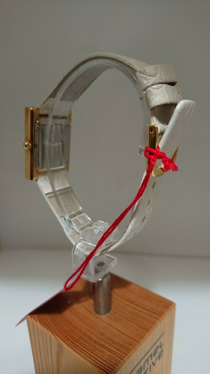 Montre-bracelet maille métallique en acier Doré | France