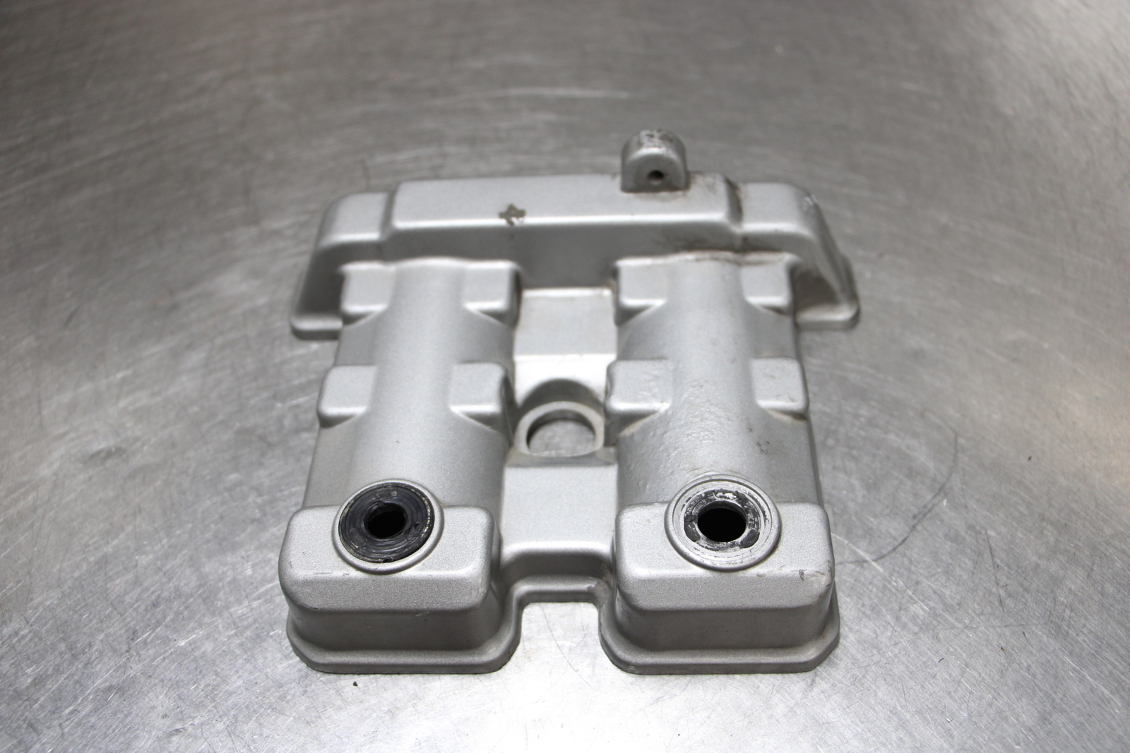 06-17 HYOSUNG GT650 Valve Cover Front 