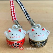 Lucky Cat Maneki Neko Japanese Bell 2 cm. Version Flower