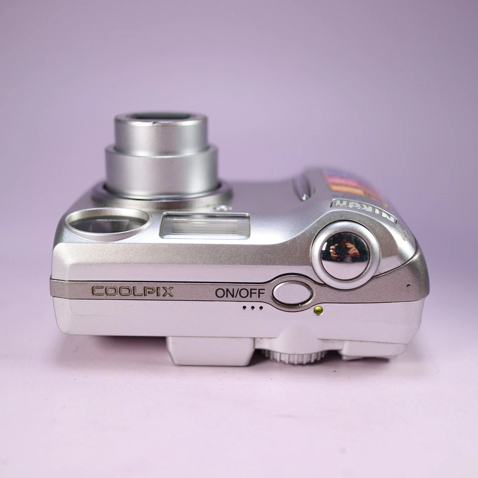 Nikon Digital Camera Coolpix 5600 5.1MP Silver Tested *Read* - Image 4 of 4