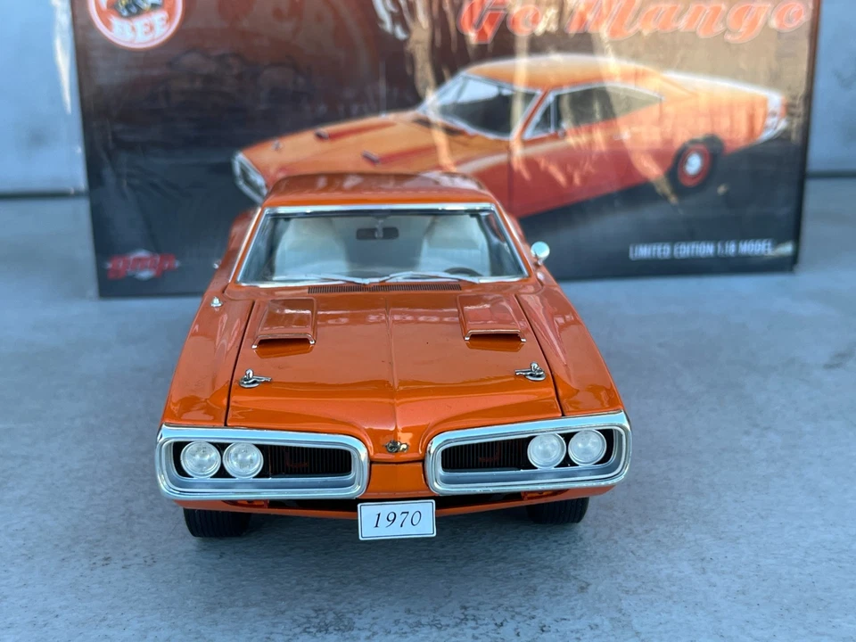 1/18 GMP 1970 DODGE SUPER BEE GO MANGO ORANGE ROLL UP & DOWN WINDOWS CLEAN - Image 3 of 4