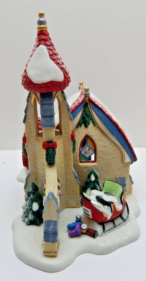 Department 56 Villaggio Natalizio: North Pole Chapel Con Campanile E Luci - Decorazione Presepe - 5