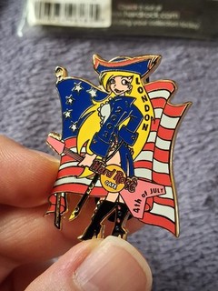 Vintage Hard Rock Cafe pin badge July 4th Soldier 2003 HRC LONDON Limited 500