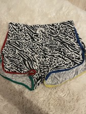 United Colors of Benetton Hotpants Shorts US 10 Jugendl. Animal-Print Zugband