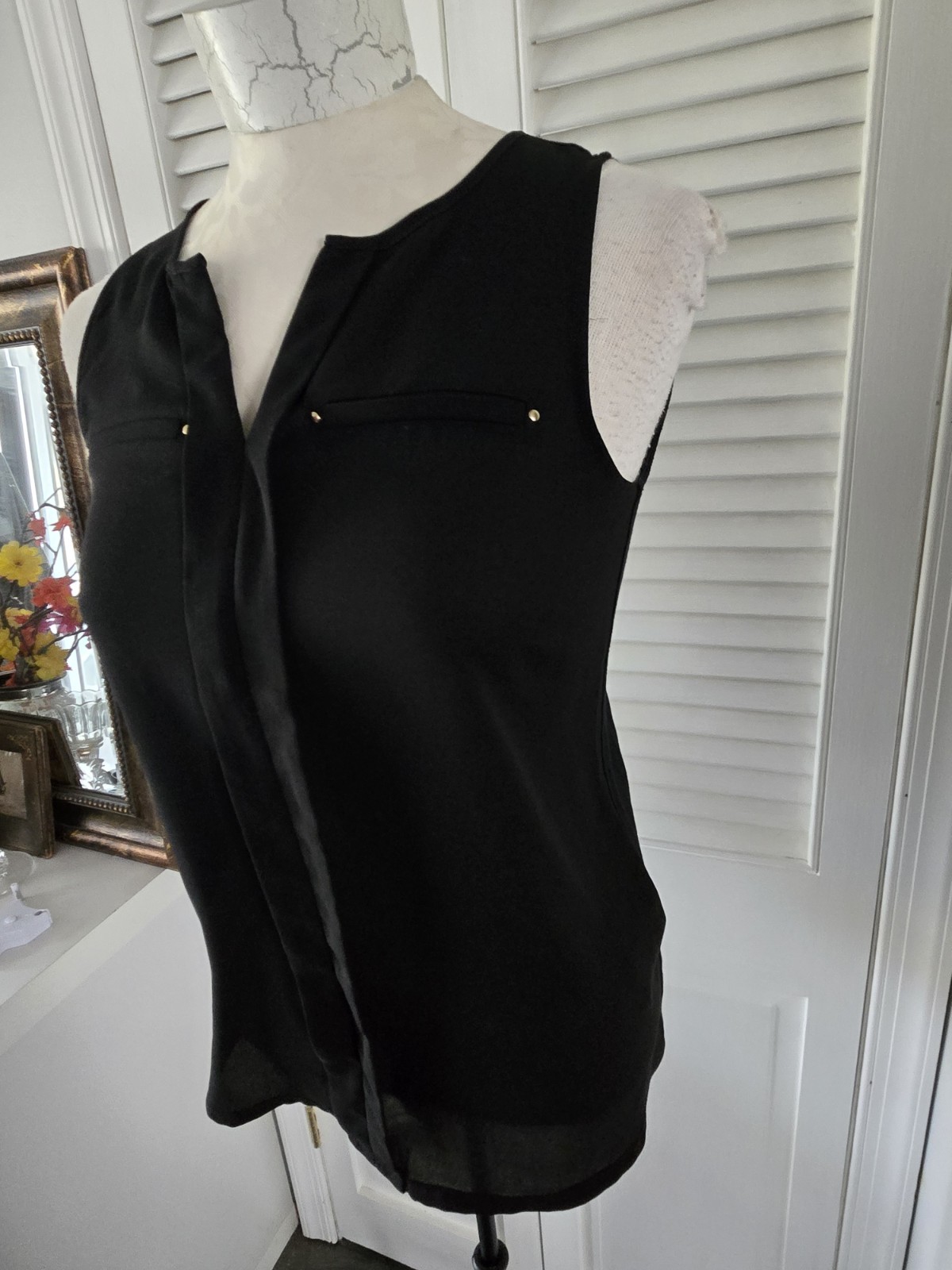 Express Sleeveless Split Neck Pleated Top Gold St… - image 6