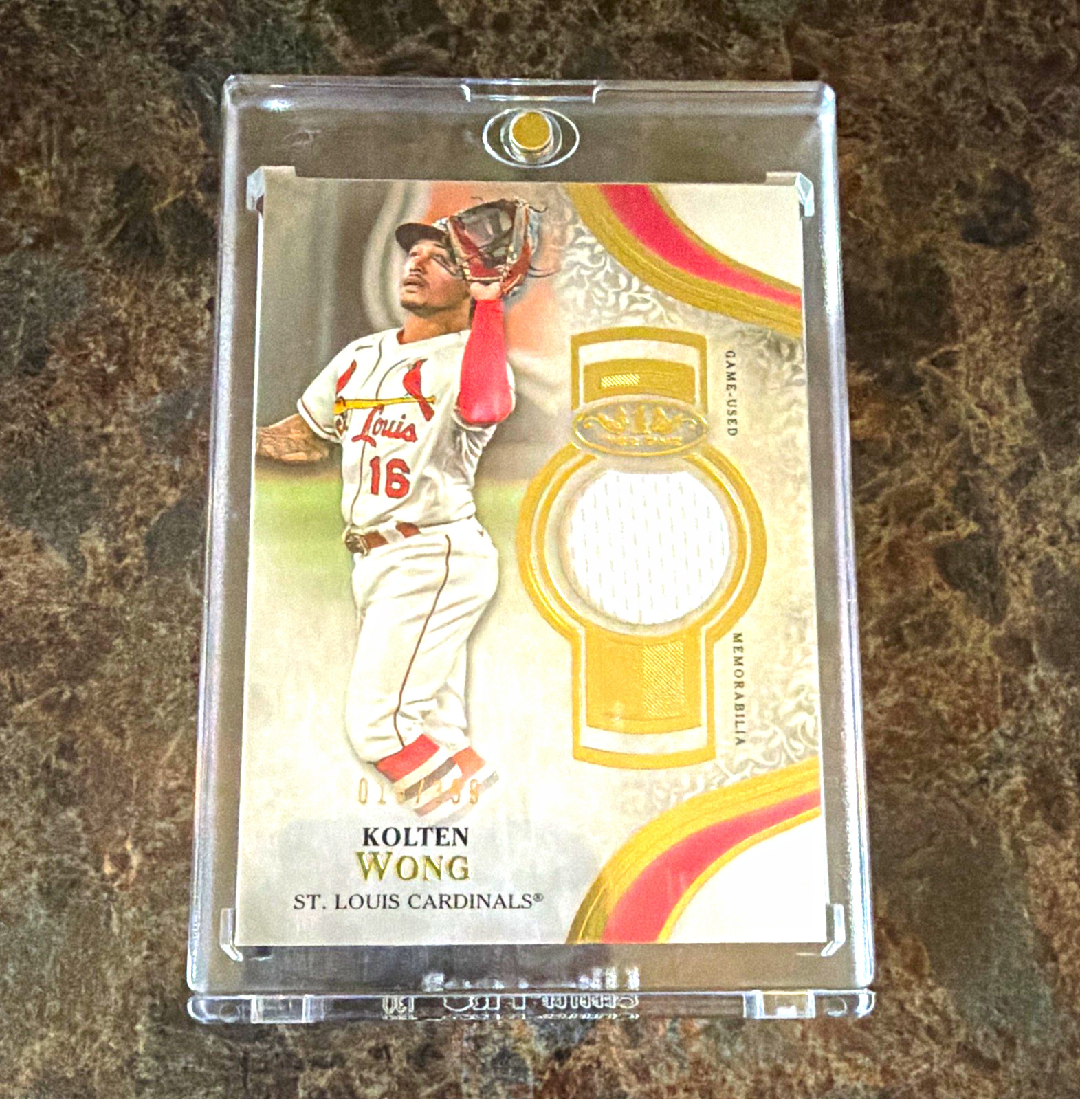 Topps 2021 Tier One Relics Kolten Wong Cardinals #T1R-KW Memorabilia