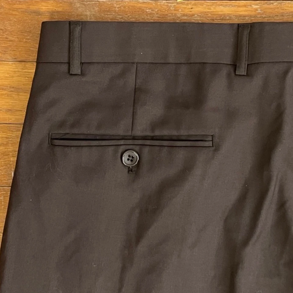 Calça social masculina plissada dupla vintage tamanho 34x26 década de 1990 marrom cropped - Imagem 4 de 4