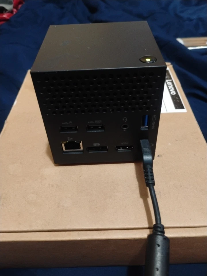 Lenovo ThinkPad WiGig Dock Wireless Docking Station W123 03X6298 SD20H13055 - Image 2 of 4