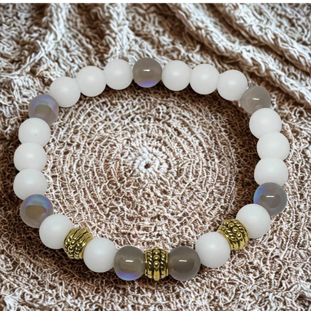 天然白色玛瑙宝石串珠手链 8 毫米弹力水晶修复首饰 — 第 2/4 张图片