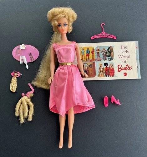 Vintage 1971 GROWIN PRETTY HAIR BARBIE #1144 w Hair Accessories Excellent