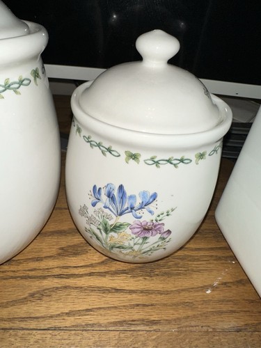 Thompson Pottery Wildflower 3 Piece Ceramic Canister Set W/Lids, FLORAL GARDEN - Picture 6 of 9