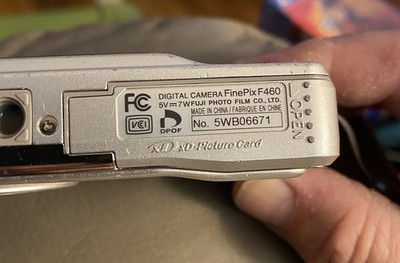 Fujifilm Finepix F460 2.5