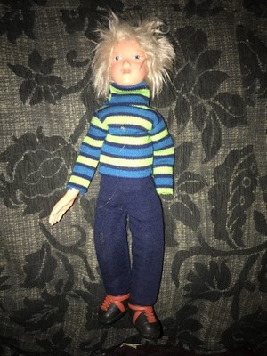 Vds seltene alte und seltsame Puppe Jahr 1960 1970 (eine Hand fehlt) 30 cm