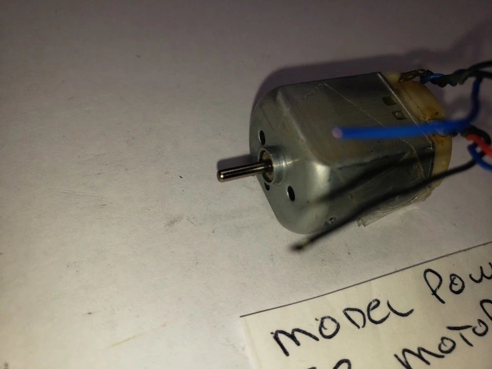 MOTOR WIRED F3 Locomotive HO Scale Model Power  Dual Drive Diesel Tested Working - Image 3 of 4