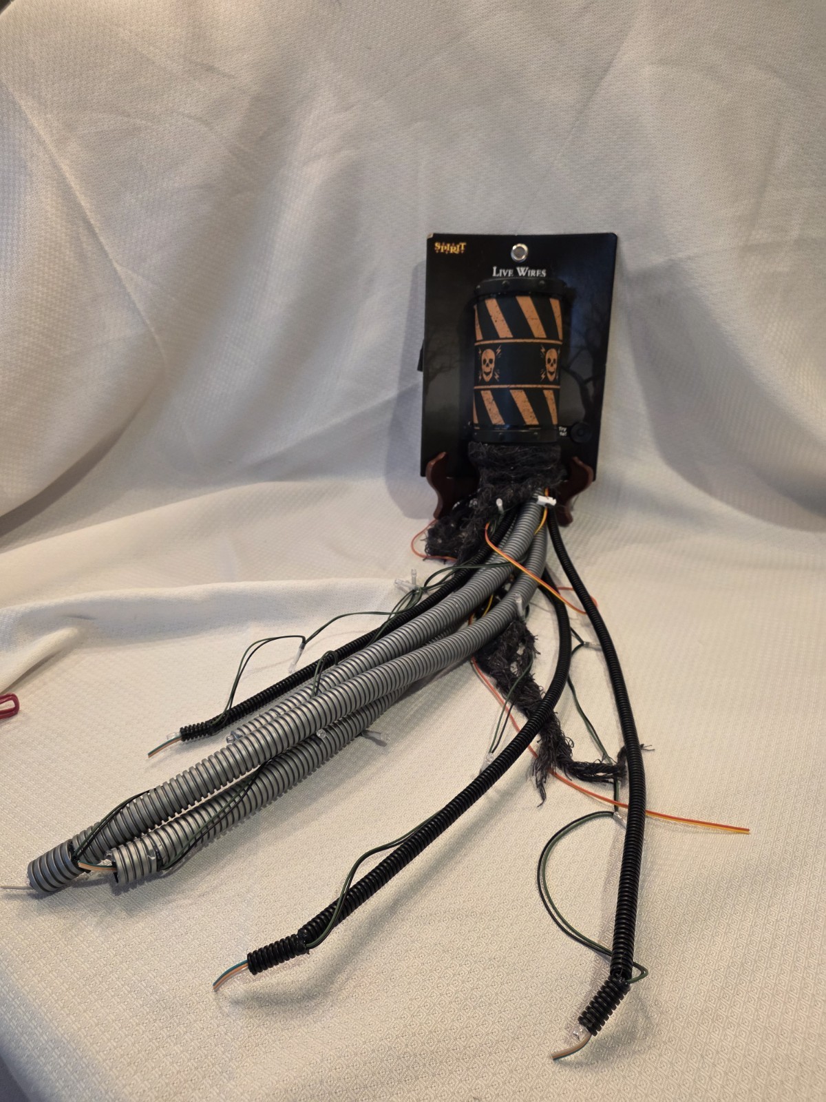 Spirit Halloween Live Wires NEW Lights Flash And 