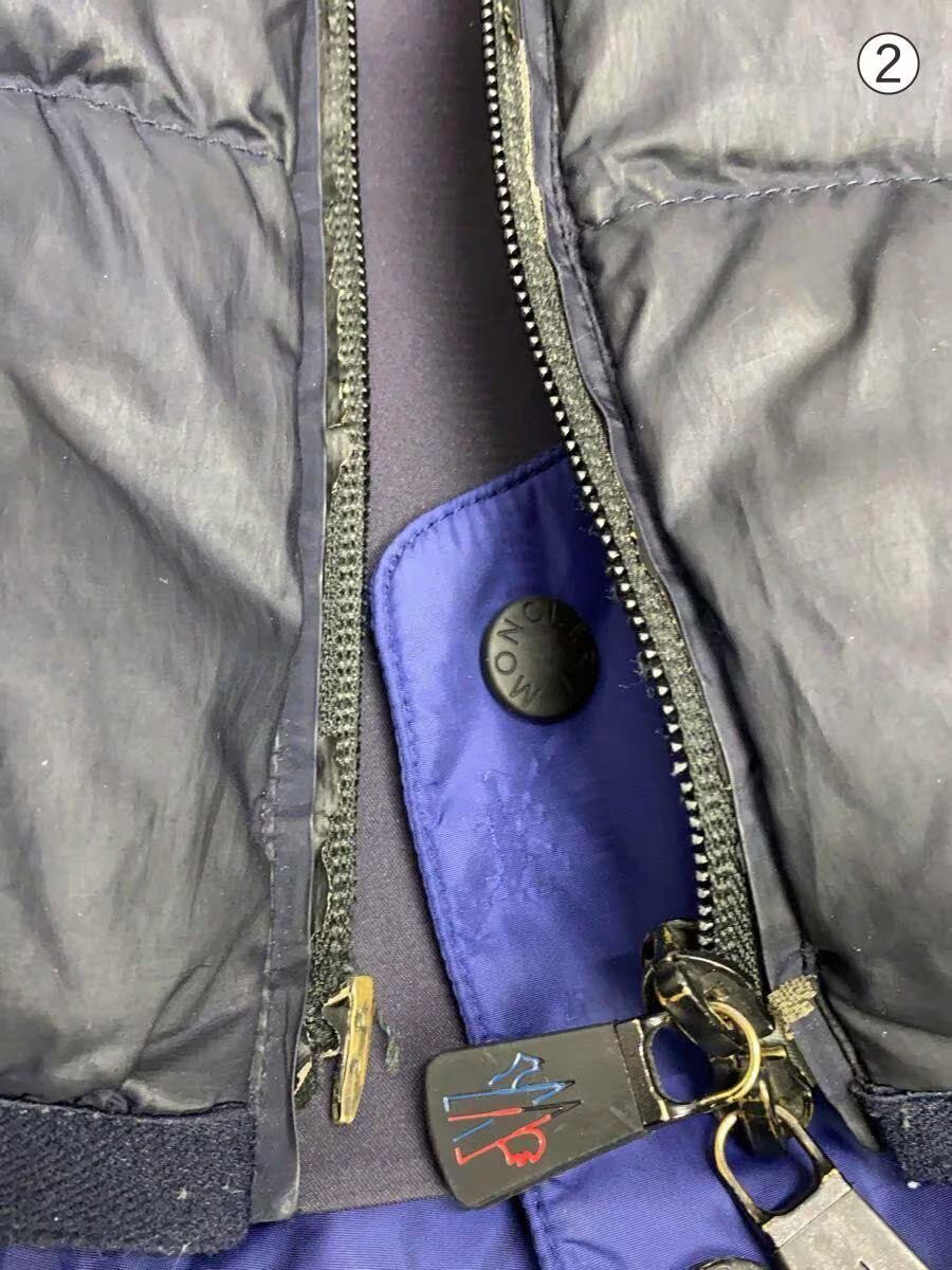 MONCLER Down Jacket 3 Polyester NVY Solid C209740… - image 8