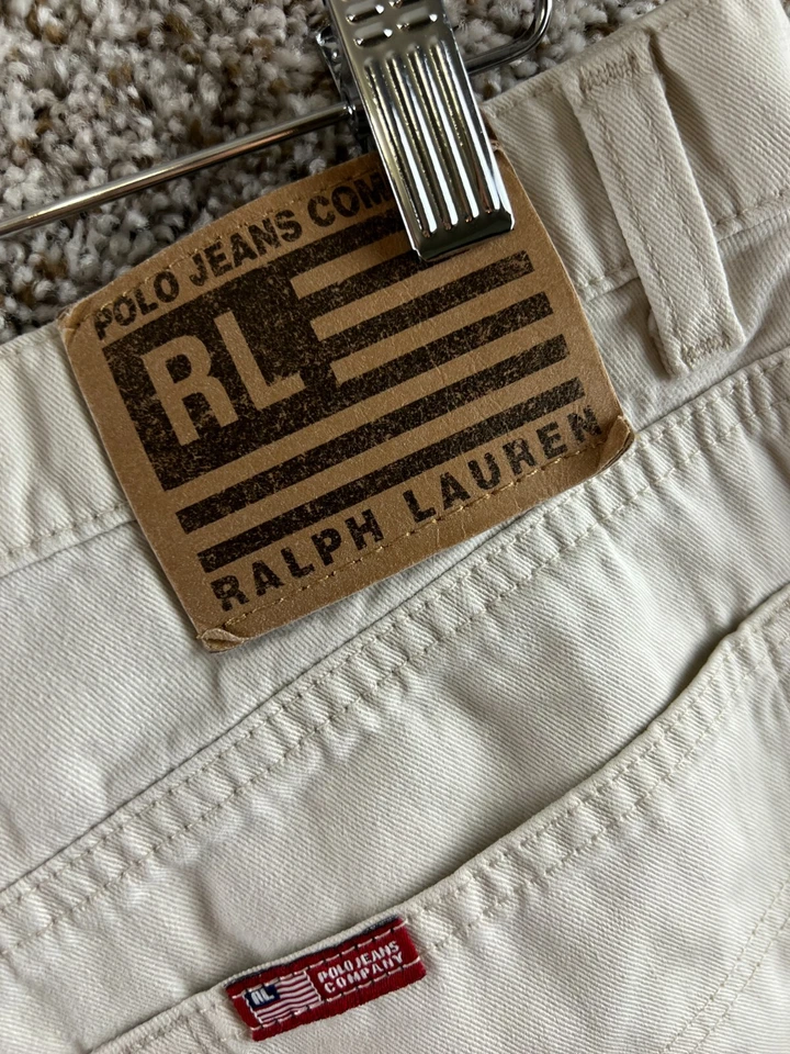 Ralph Lauren Ivory 4" Saturday Shorts Light Wash Classic Shorts Women's Size 8 - Image 3 of 4