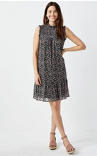 Maurices New With Tags Black Floral Mini Shift Dress Size Small Above the Knee