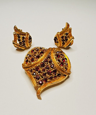 Vintage Robert Rose Garnet Colored Rhinestone Enamel Heart Brooch Earring Set