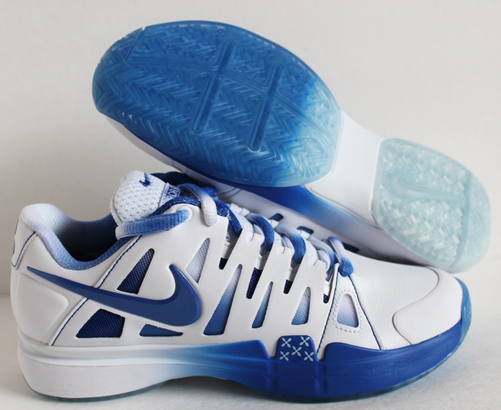 NIKE WMNS ZOOM VAPOR 9 TOUR LG QS WHITE-BLUE CRYSTAL SZ 6 [810842-100]