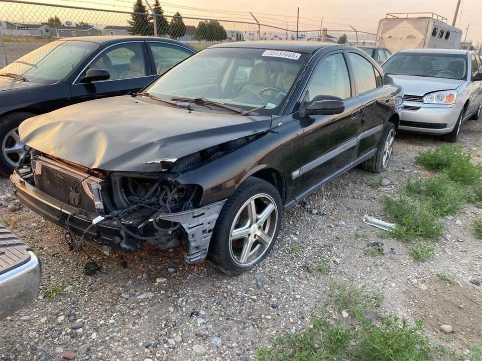 Used Air Cleaner Assembly fits: 2002 Volvo 60 SERIES SW w/turbo exc. R model B52 - Image 4 of 4