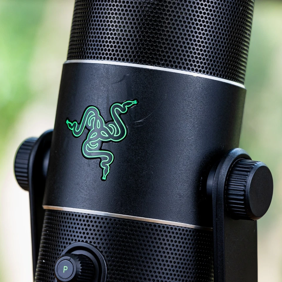 Razer Seirēn (RZ05-01270) - Great Condition! - Image 4 of 4